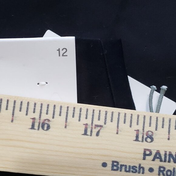 Liz Claiborne Mid-Rise Emma Ankle Length Slimming Tummy Black Pants Size 12 NWT - Picture 5 of 5